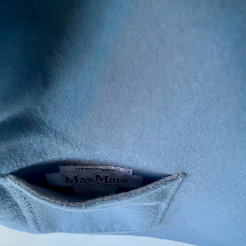 Max Mara Reversible Wool & Angora Short Wrap Coat, Blue & Gray, size It 42, US 6 - Picture 15 of 15
